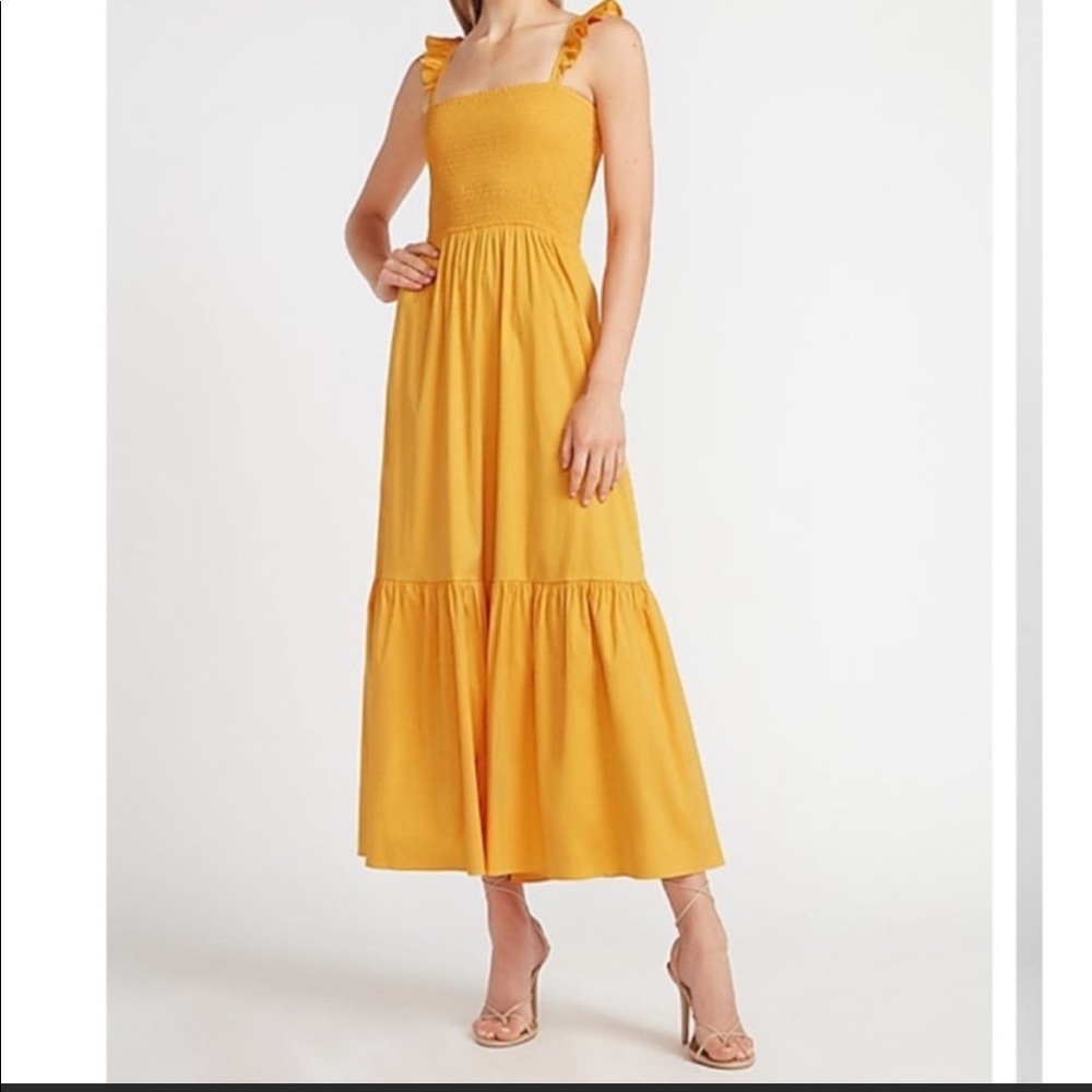 💛BNWT SMOCKED BODICE FLOUNCE MAXI DRESS 💛